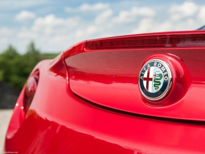 Alfa Romeo 4C [UK] 2014 Longsleeve T-shirt