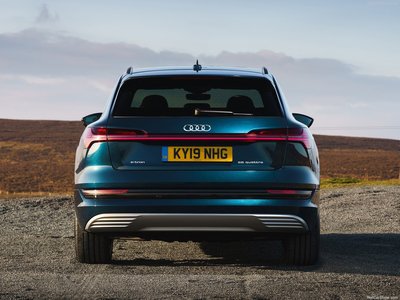 Audi e-tron [UK] 2020 mug #1403426