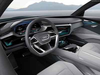Audi e-tron quattro Concept 2015 Mouse Pad 1404757