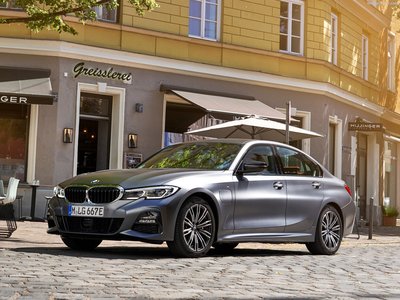 BMW 330e Sedan 2019 Poster 1405782