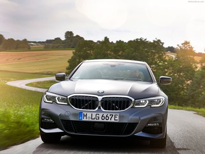BMW 330e Sedan 2019 Poster 1405786