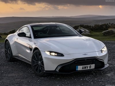 Aston Martin Vantage Morning Frost White 2019 stickers 1405871