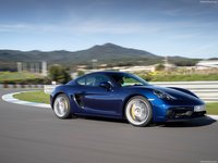 Porsche 718 Cayman GTS 4.0 2020 Longsleeve T-shirt #1407795