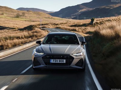 Audi RS6 Avant [UK] 2020 hoodie