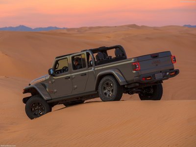 Jeep Gladiator Mojave 2020 poster
