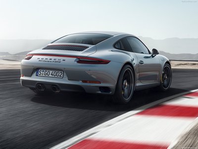 Porsche 911 GTS 2018 poster