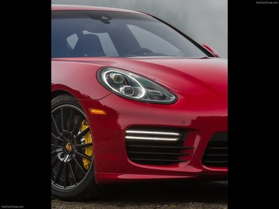 Porsche Panamera 2014 puzzle 1412324