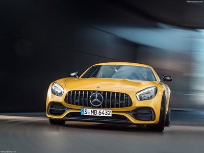 Mercedes-Benz AMG GT S 2018 mouse pad