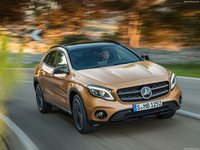 Mercedes-Benz GLA 2018 Mouse Pad 1414083