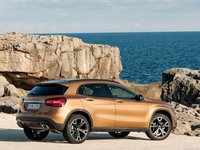 Mercedes-Benz GLA 2018 Mouse Pad 1414091