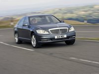 Mercedes-Benz S-Class [UK] 2010 Mouse Pad 1414525
