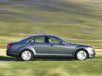Mercedes-Benz S-Class [UK] 2010 Mouse Pad 1414558