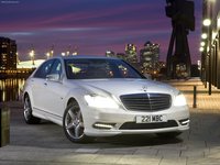 Mercedes-Benz S-Class [UK] 2010 Mouse Pad 1414594