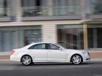 Mercedes-Benz S-Class [UK] 2010 Mouse Pad 1414602