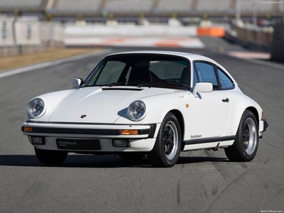 Porsche 911 3.2 Carrera 1984 tote bag
