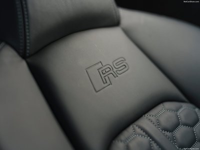 Audi RS4 Avant [UK] 2020 puzzle 1421188
