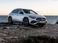 Mercedes-Benz GLA 2021 Mouse Pad 1423630