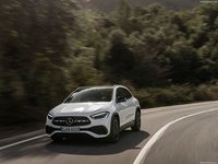 Mercedes-Benz GLA 2021 Mouse Pad 1423643