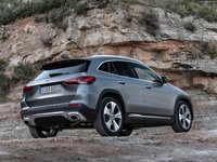 Mercedes-Benz GLA 2021 Mouse Pad 1423708