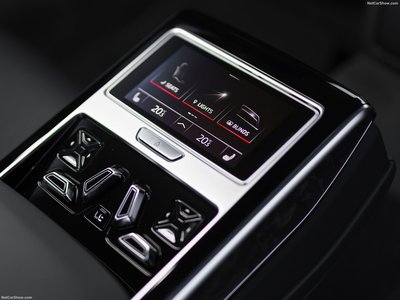 Audi A8 L 60 TFSI e 2020 Mouse Pad 1425943