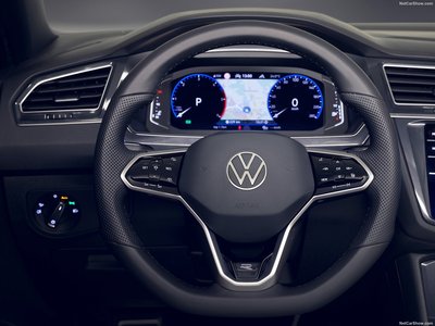Volkswagen Tiguan 2021 poster