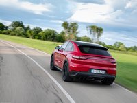 Porsche Cayenne GTS Coupe 2020 Longsleeve T-shirt #1427096