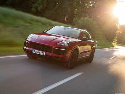 Porsche Cayenne GTS Coupe 2020 magic mug #1427269