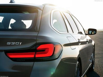 BMW 5-Series Touring 2021 Poster 1427579