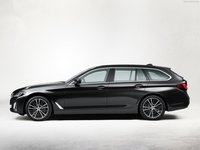 BMW 5-Series Touring 2021 hoodie #1427604