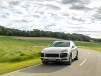 Porsche Cayenne GTS 2020 Longsleeve T-shirt #1427956