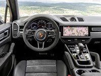 Porsche Cayenne GTS 2020 Longsleeve T-shirt #1427964