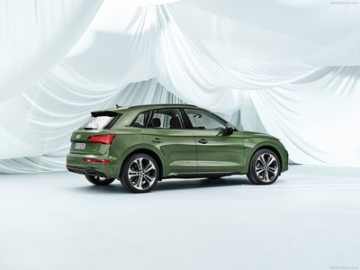 Audi Q5 2021 metal framed poster