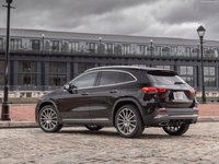 Mercedes-Benz GLA [US] 2021 t-shirt #1428855