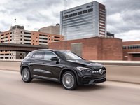 Mercedes-Benz GLA [US] 2021 Sweatshirt #1428858