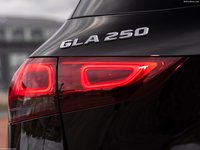 Mercedes-Benz GLA [US] 2021 Mouse Pad 1428934