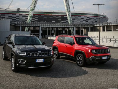 Jeep Renegade 4xe 2021 Poster with Hanger