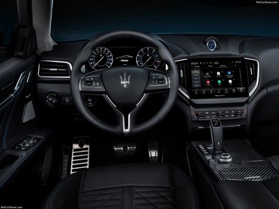 Maserati Ghibli Hybrid 2021 calendar