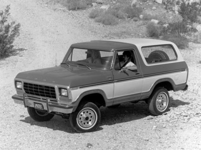 Ford Bronco 1978 hoodie