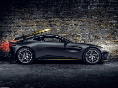 Aston Martin Vantage 007 Edition 2021 hoodie