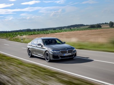 BMW 545e xDrive Sedan 2021 Poster 1432449