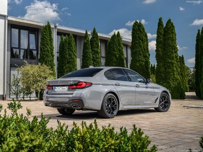 BMW 545e xDrive Sedan 2021 Poster 1432455