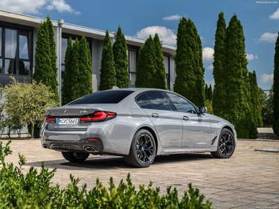 BMW 545e xDrive Sedan 2021 puzzle 1432473