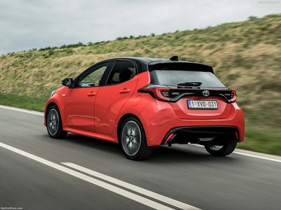 Toyota Yaris 2020 Poster 1433320