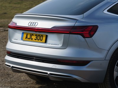 Audi e-tron Sportback [UK] 2021 Mouse Pad 1439315