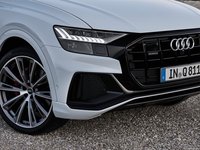 Audi Q8 TFSI e quattro 2021 hoodie #1440813
