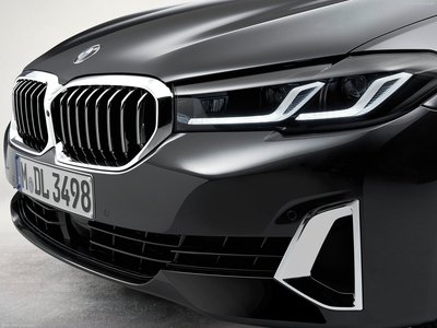BMW 5-Series Touring 2021 Poster 1442042