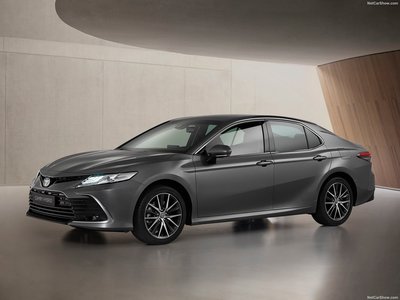 Toyota Camry Hybrid [EU] 2021 Poster 1446443