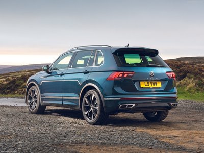 Volkswagen Tiguan R-Line [UK] 2021 Mouse Pad 1447683