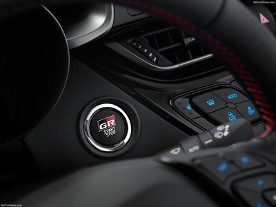 Toyota C-HR GR Sport 2021 stickers 1449399