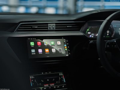 Audi e-tron S Sportback [UK] 2021 pillow